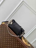 Louis Vuitton Slim Trunk M25445 Black Ostrich leather - Default Title - View 1