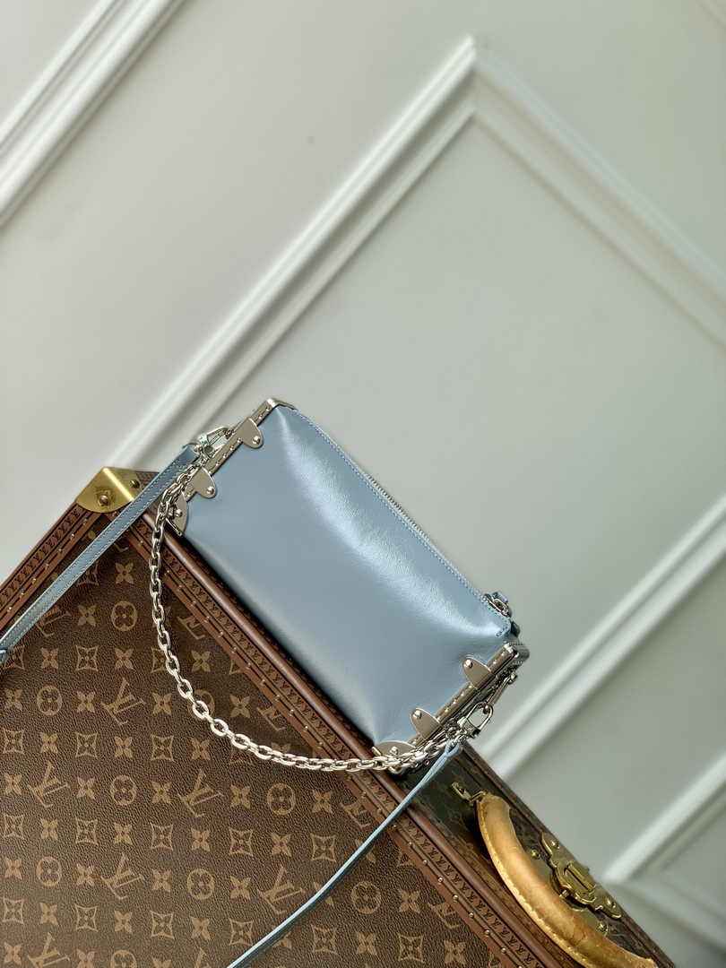 Louis Vuitton Slim Trunk M25445 Blue Calf leather - Default Title - View 3