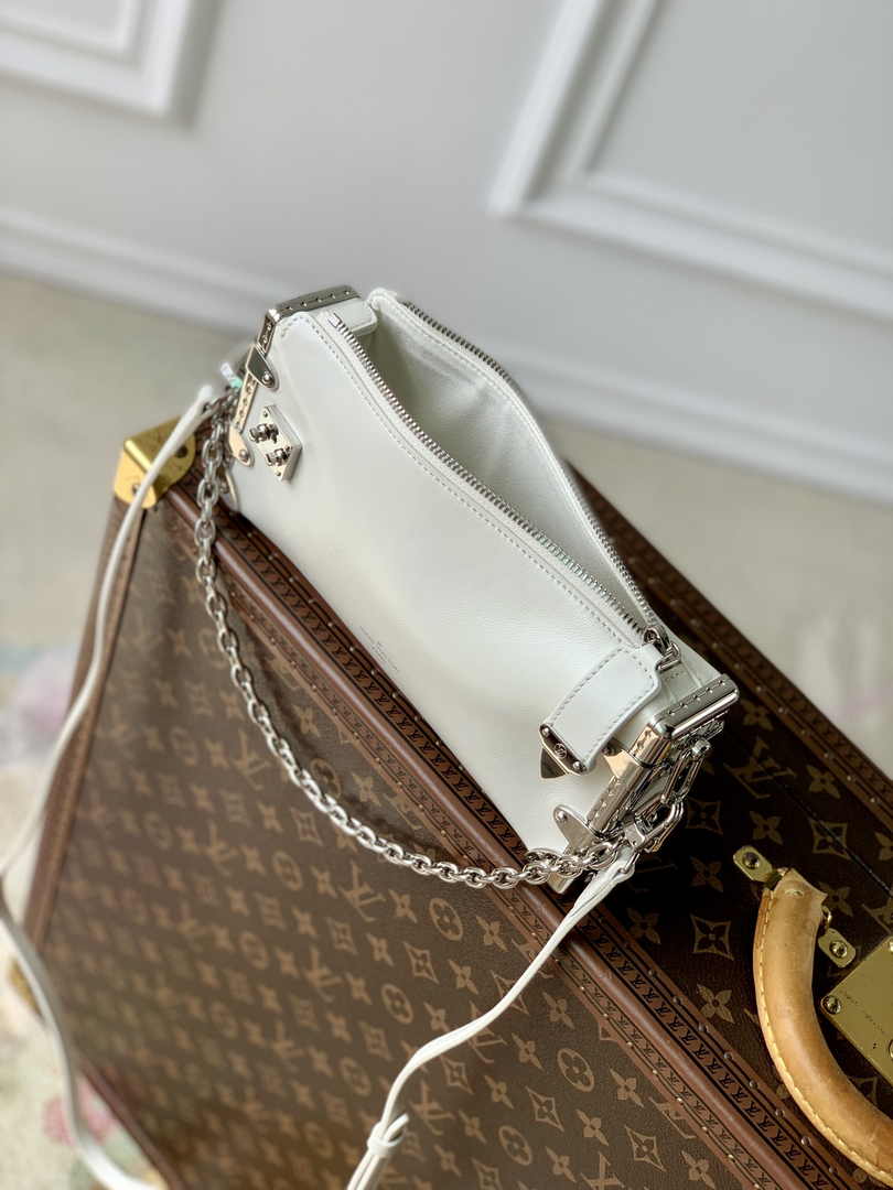 Louis Vuitton Slim Trunk M12560 Beige Calf leather - Default Title - View 9