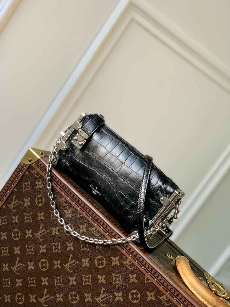 Louis Vuitton Slim Trunk M25445 Black Crocodile leather - Default Title - View 1