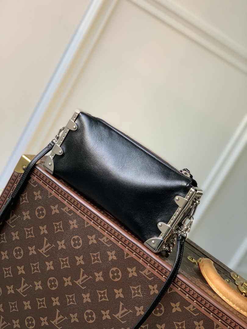 Louis Vuitton Slim Trunk M25445 Black Calf leather - Default Title - View 3