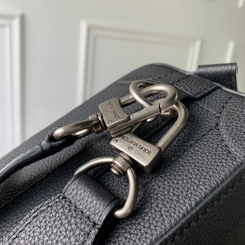 Louis Vuitton Soul Trunk East West M11615 Black leather - Default Title - View 8