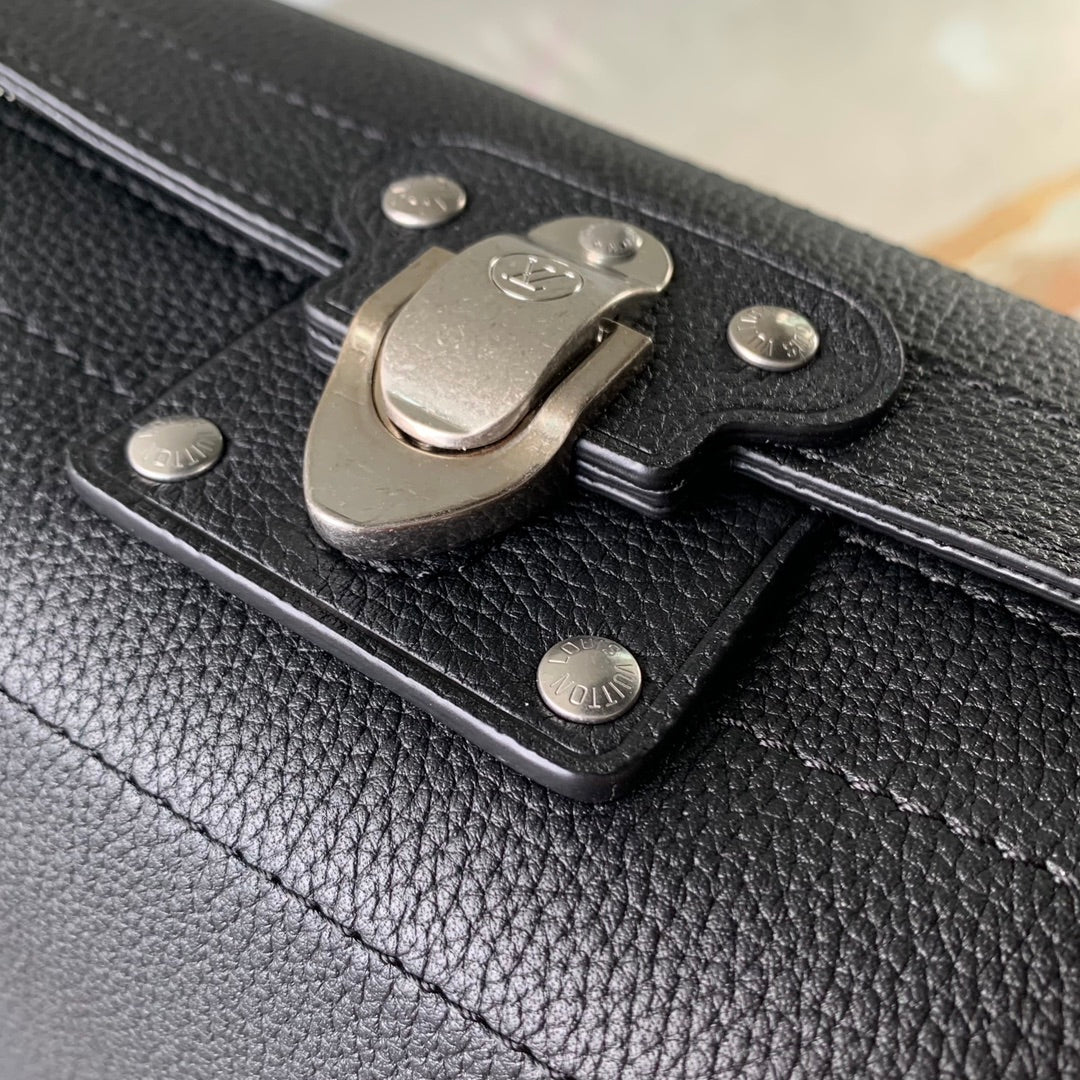 Louis Vuitton Soul Trunk East West M11615 Black leather - Default Title - View 9