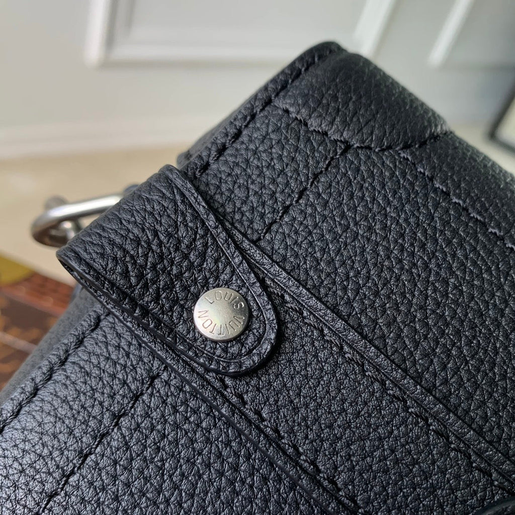 Louis Vuitton Soul Trunk M11516 Black Leather - Default Title - View 8