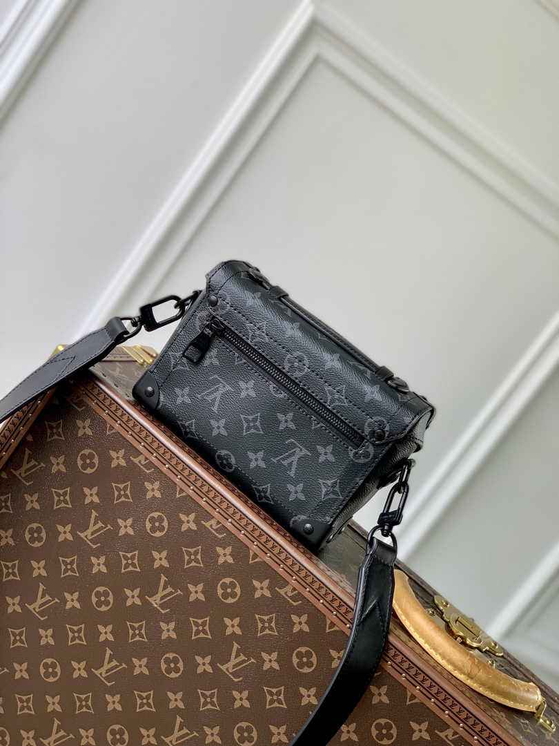 Louis Vuitton Soul Trunk M11743 Monogram canvas - Default Title - View 3