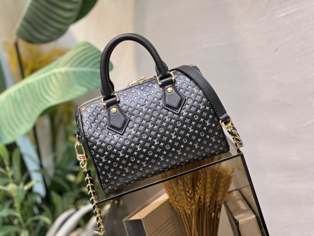 Louis Vuitton Speedy Bandoulière 20 Bag M22595 Monogram Leather