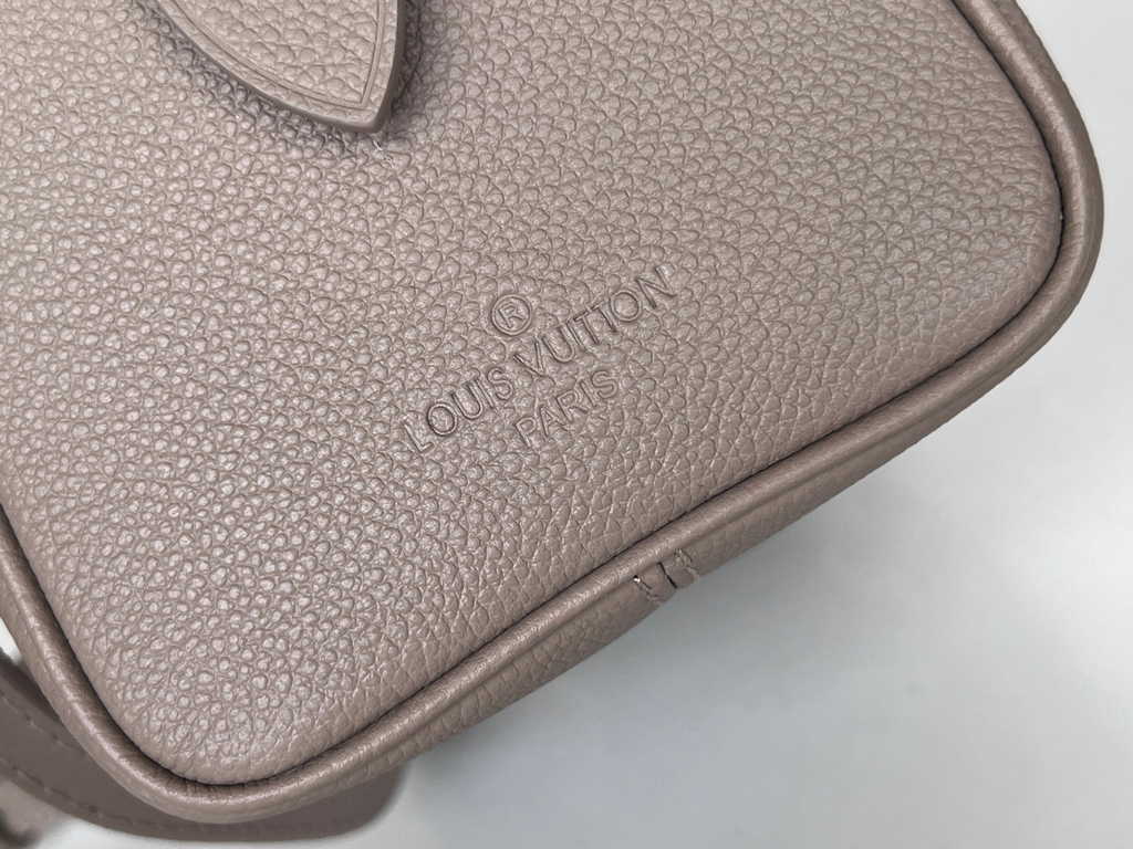 Louis Vuitton Speedy Bandoulière 20 Bag M46575 Monogram Empreinte leather