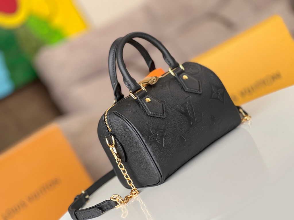 Louis Vuitton Speedy Bandoulière 20 Bag M58953 Monogram leather