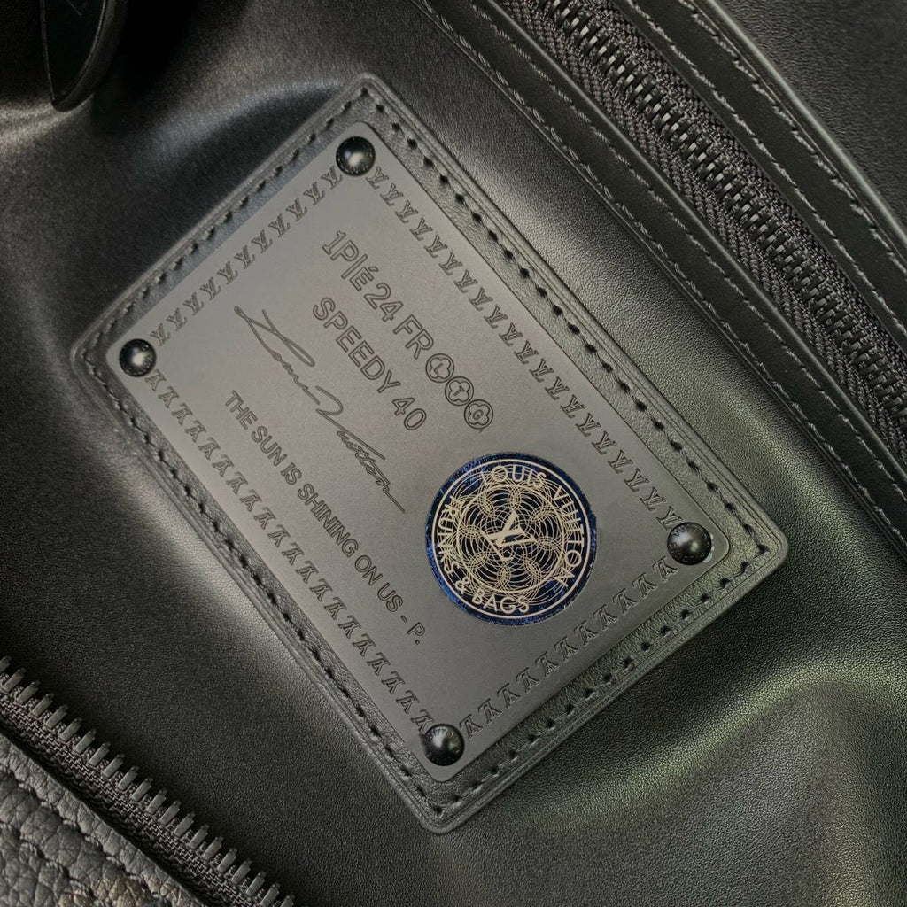 Louis Vuitton Speedy P9 Bandoulière 40 M24422 Monogram Black