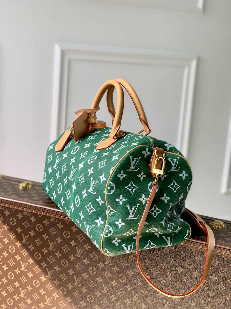 Louis Vuitton Speedy P9 Bandoulière 40 M24417 Green Soft calfskin