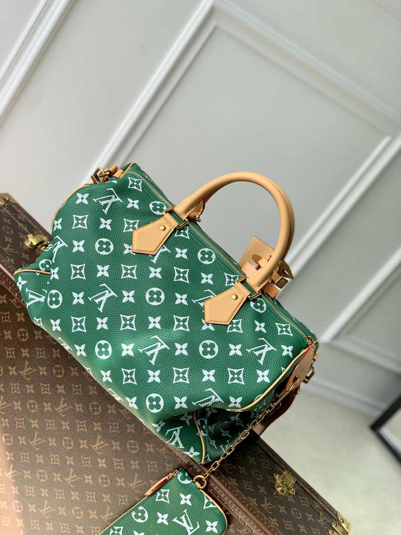 Louis Vuitton Speedy P9 Bandoulière 40 M24417 Green Soft calfskin