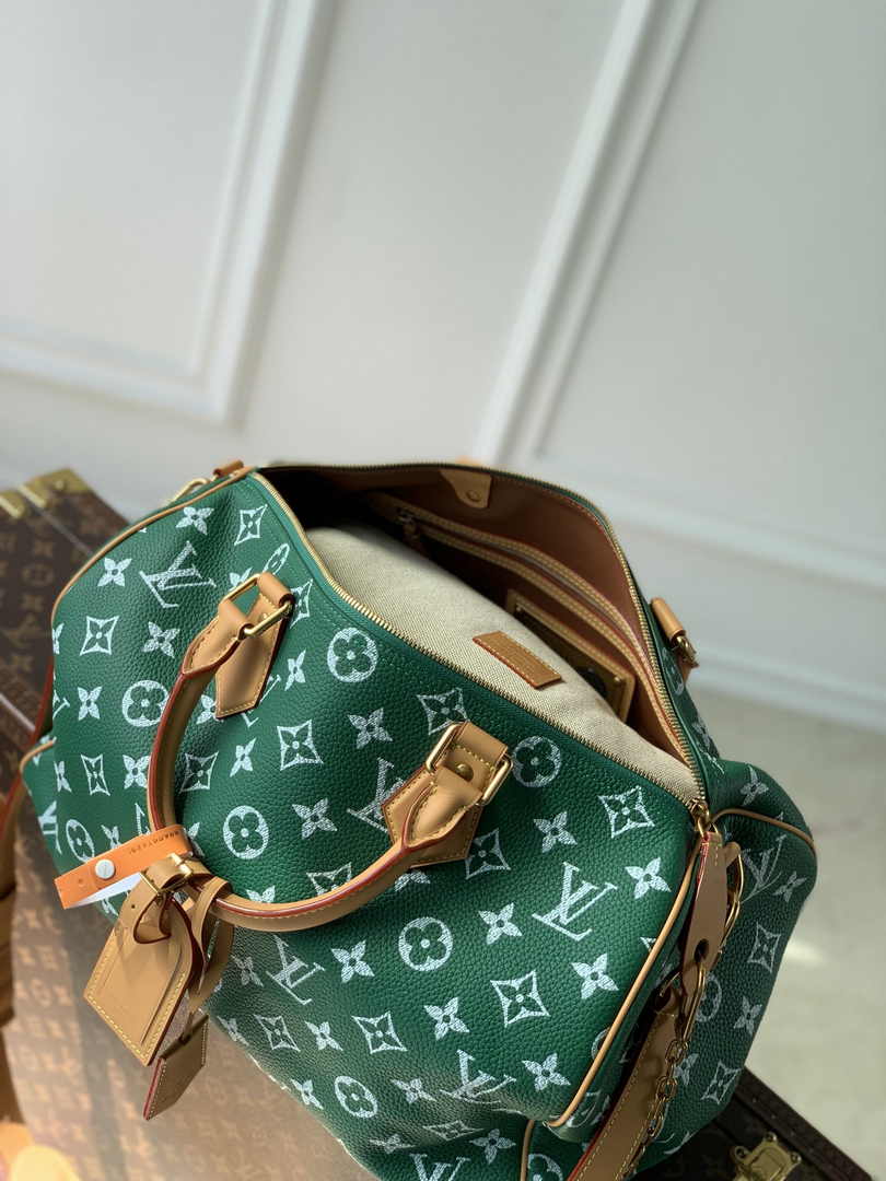 Louis Vuitton Speedy P9 Bandoulière 40 M24417 Green Soft calfskin