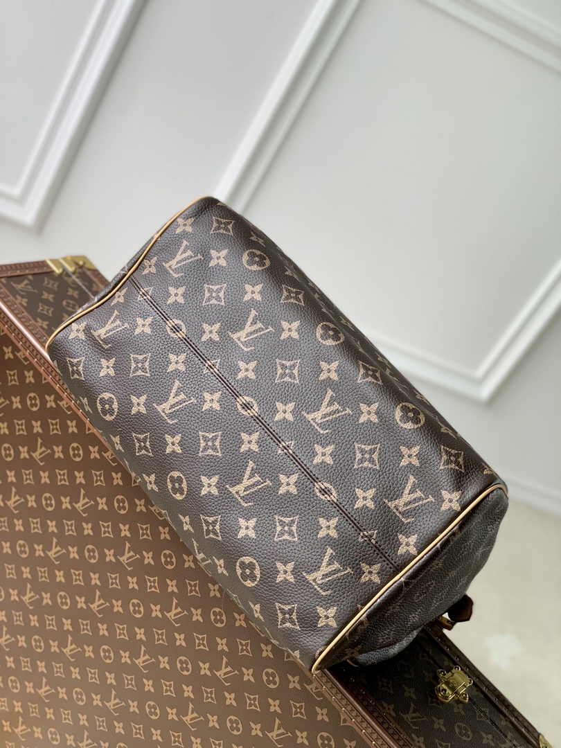 Louis Vuitton Speedy P9 Bandoulière 40 M24422 Monogram