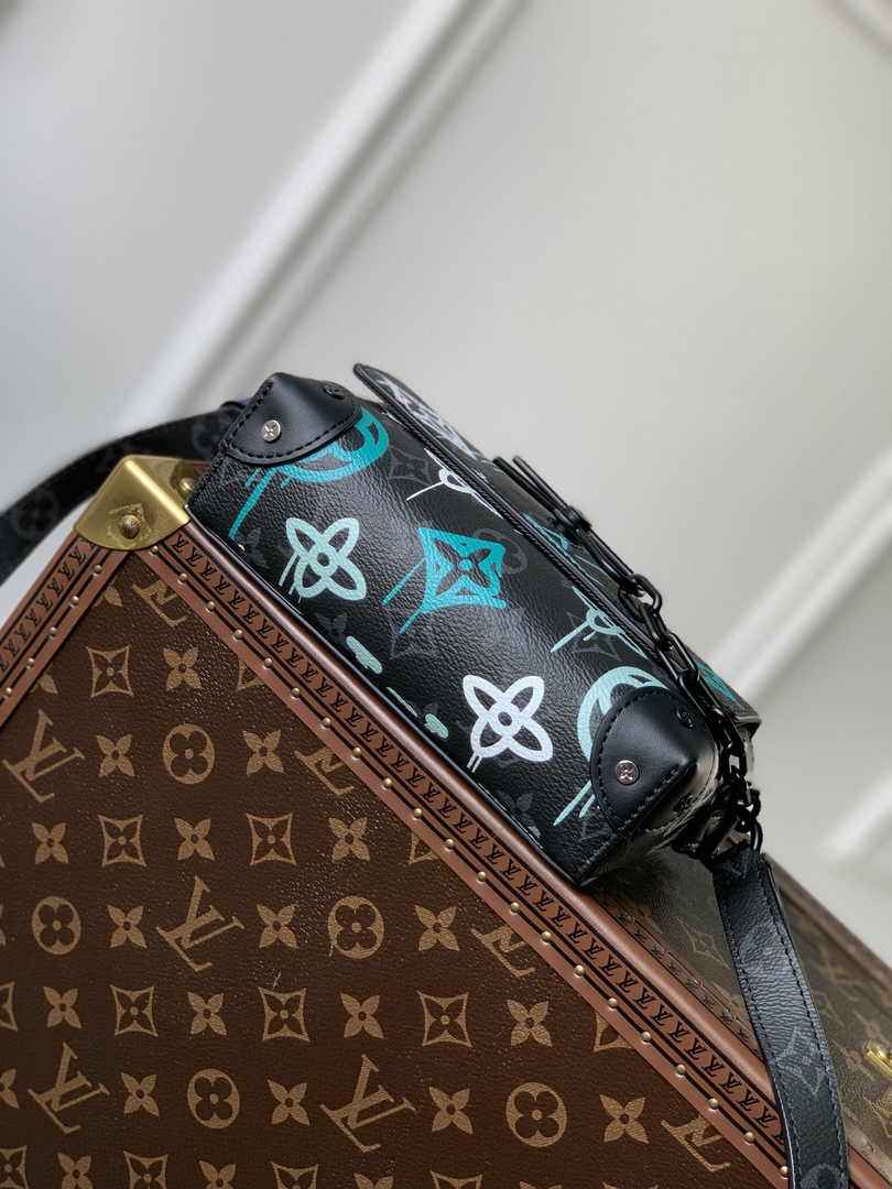 Louis Vuitton Steamer Wearable Wallet M81852 Leather