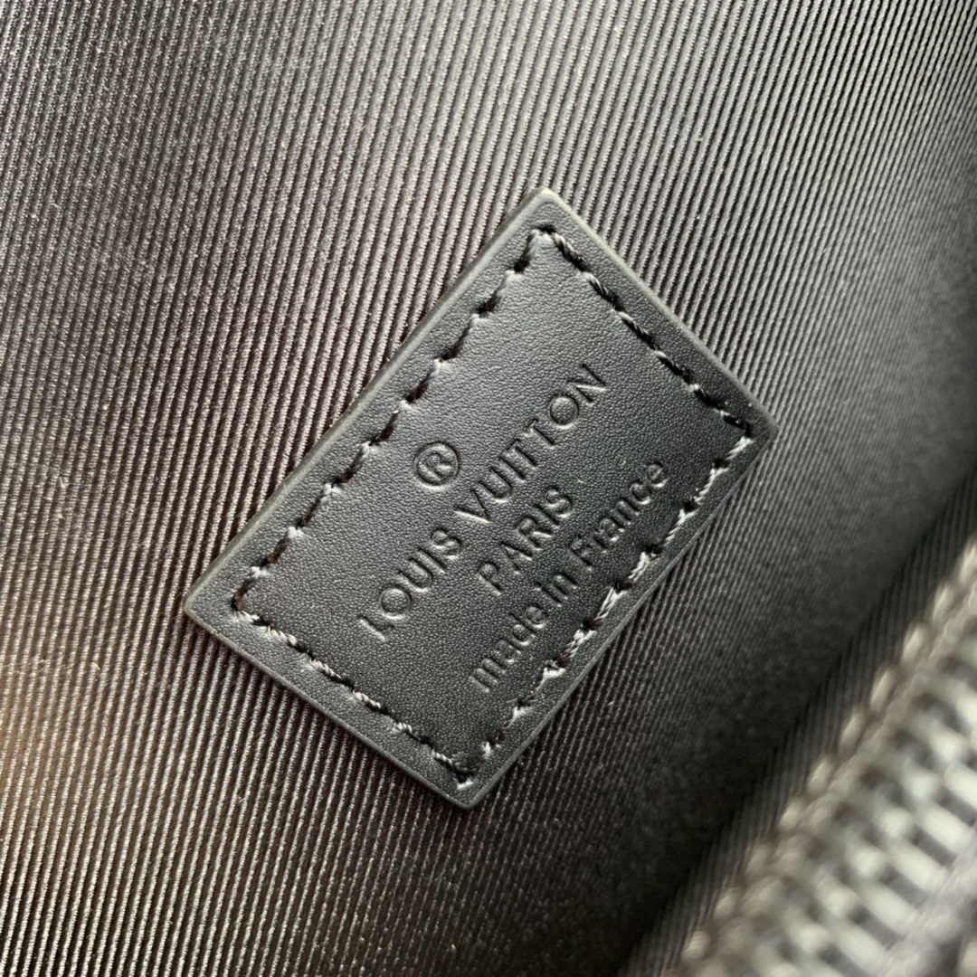 Louis Vuitton Steamer Wearable Wallet M81852 Leather