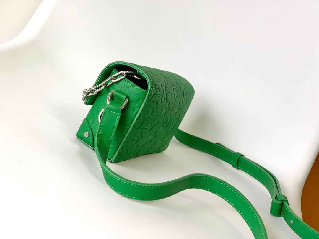 Louis Vuitton Steamer Wearable Wallet M82918 Green Leather