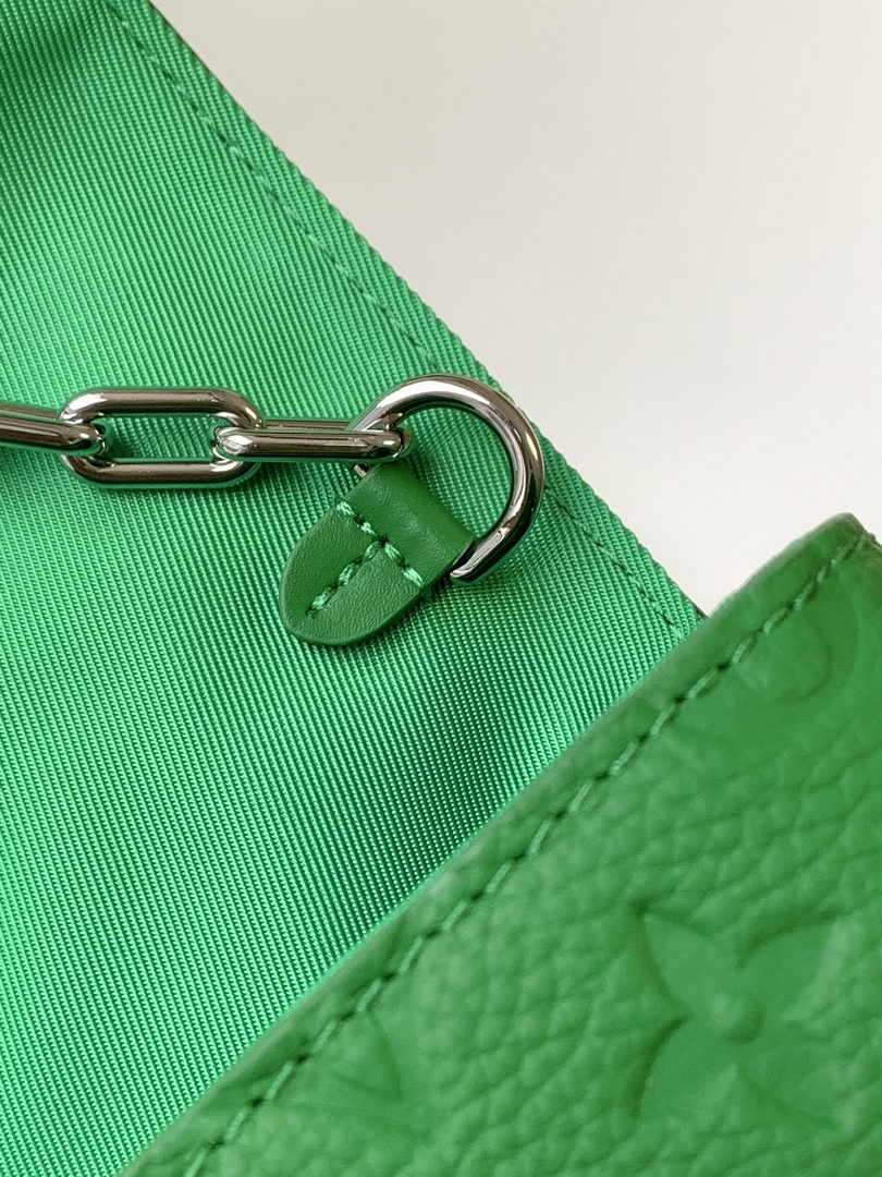 Louis Vuitton Steamer Wearable Wallet M82918 Green Leather