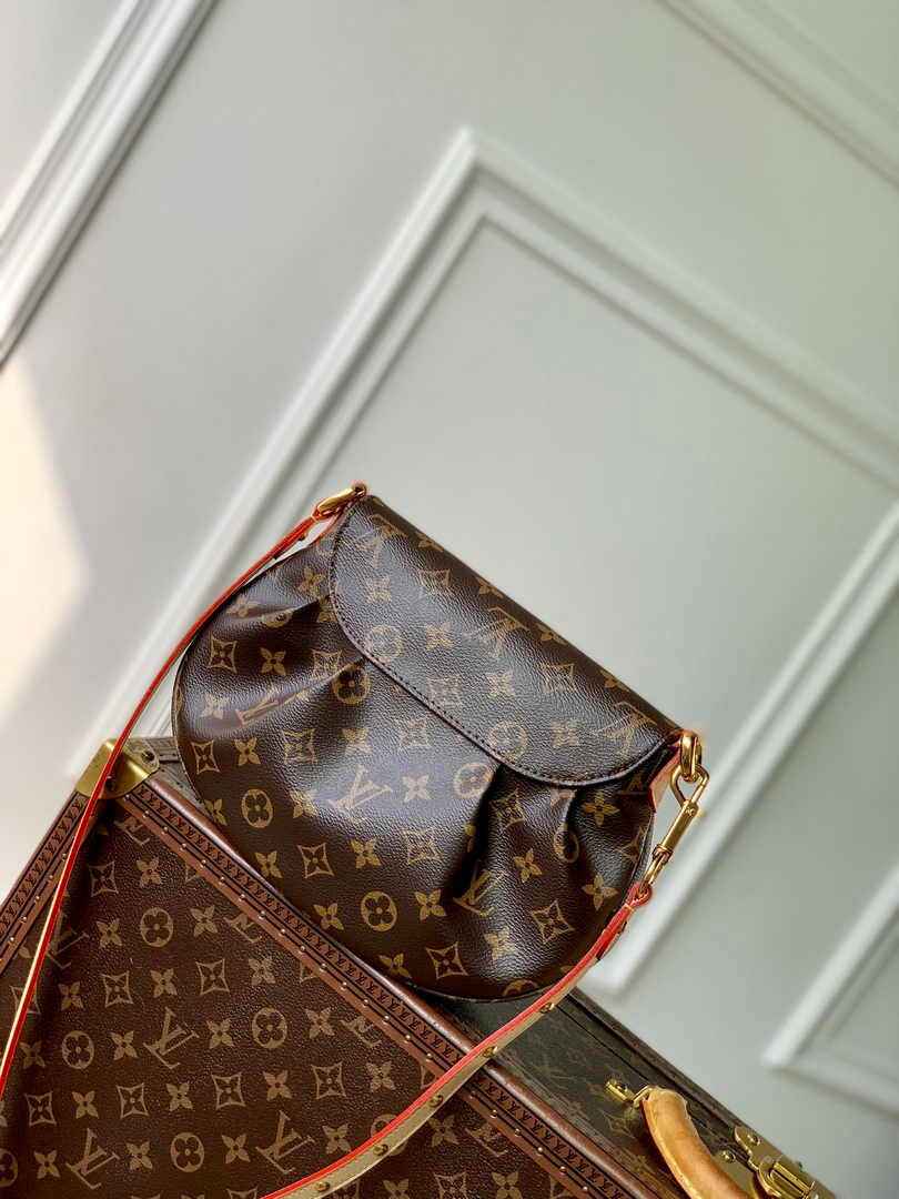 Louis Vuitton Sunset Bag M13617