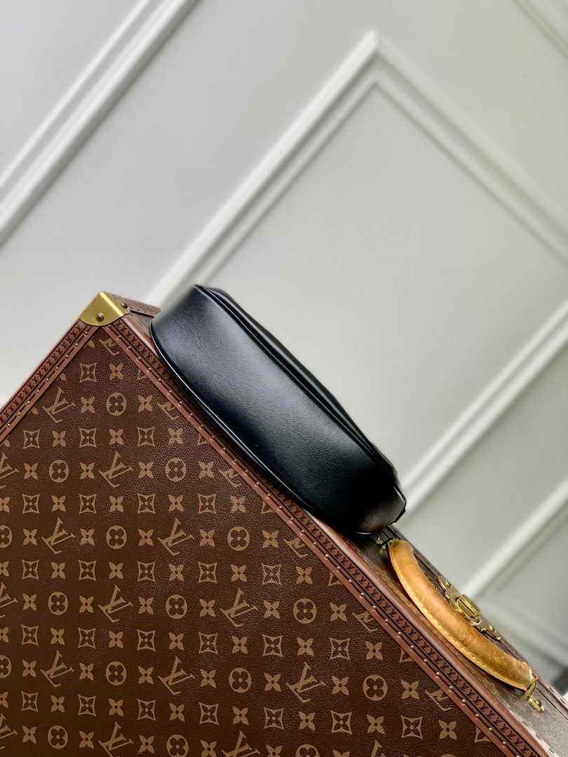 Louis Vuitton Sunset Bag M12192