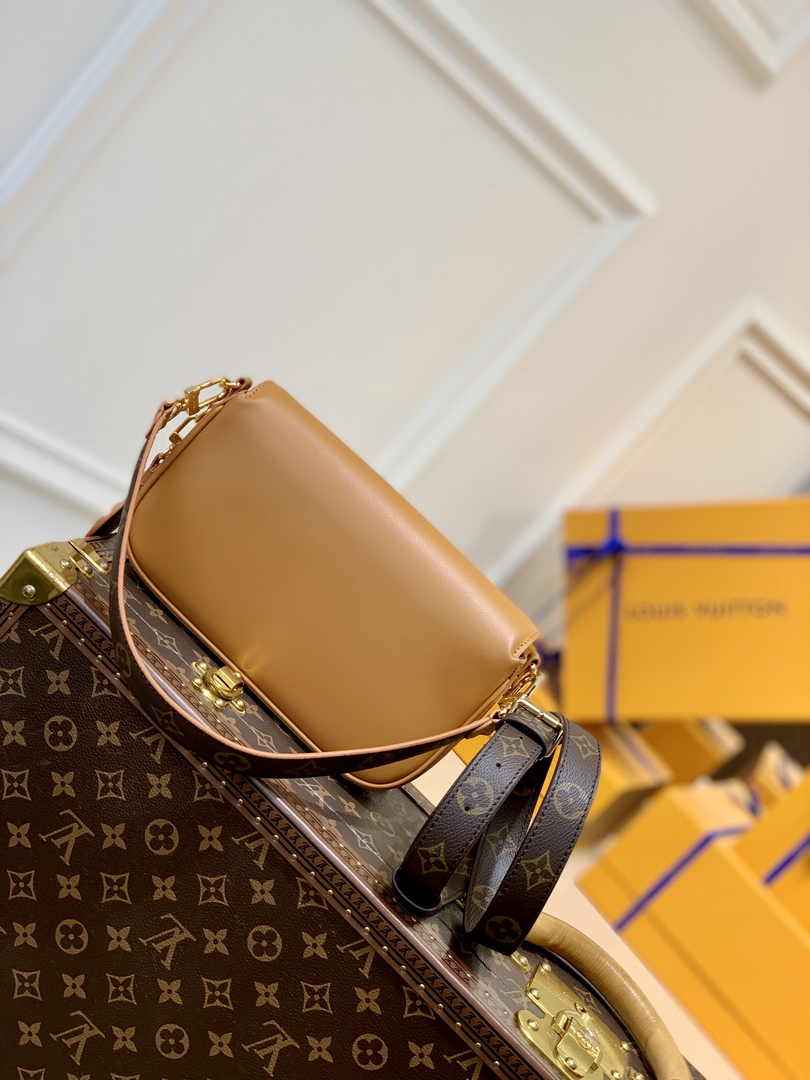 Louis Vuitton Swing Shoulder Bag M20396 Brown Leather - Default Title - View 2