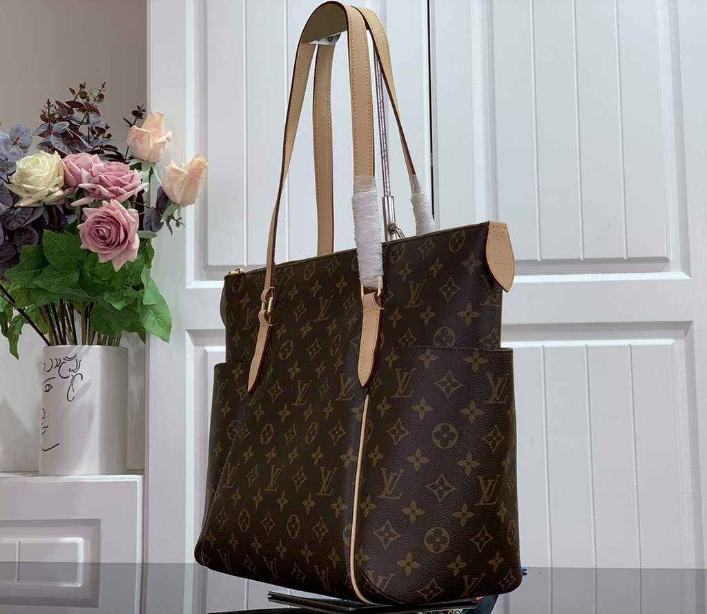 Louis Vuitton Totally MM Tote Bag M56689 Monogram Canvas - Default Title - View 2