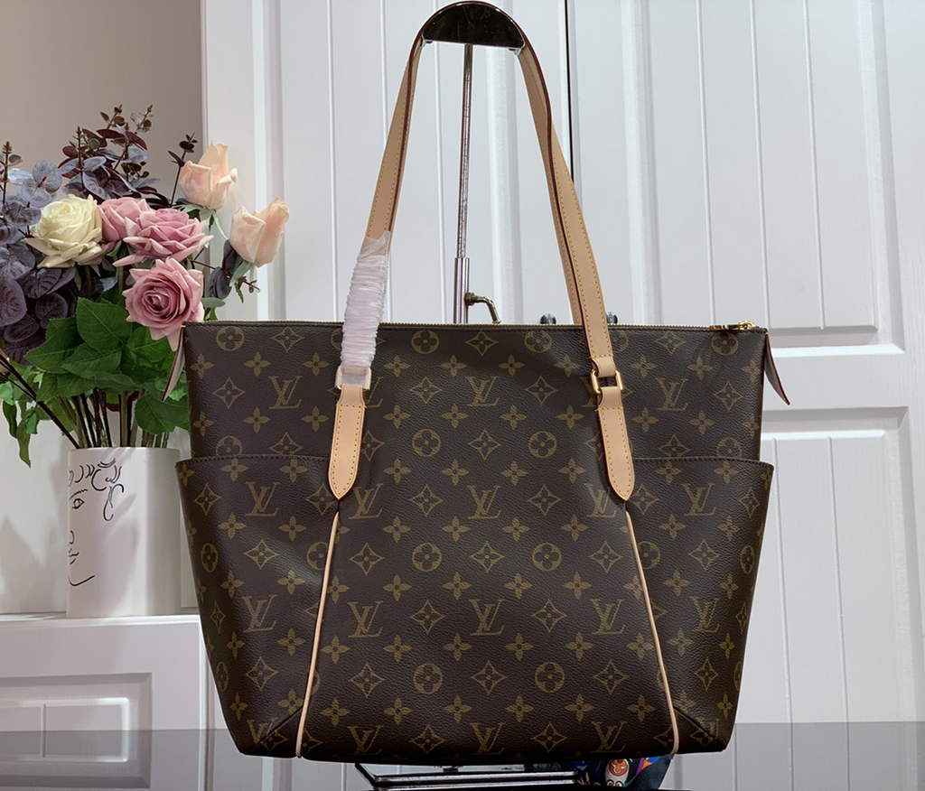 Louis Vuitton Totally MM Tote Bag M56689 Monogram Canvas - Default Title - View 3