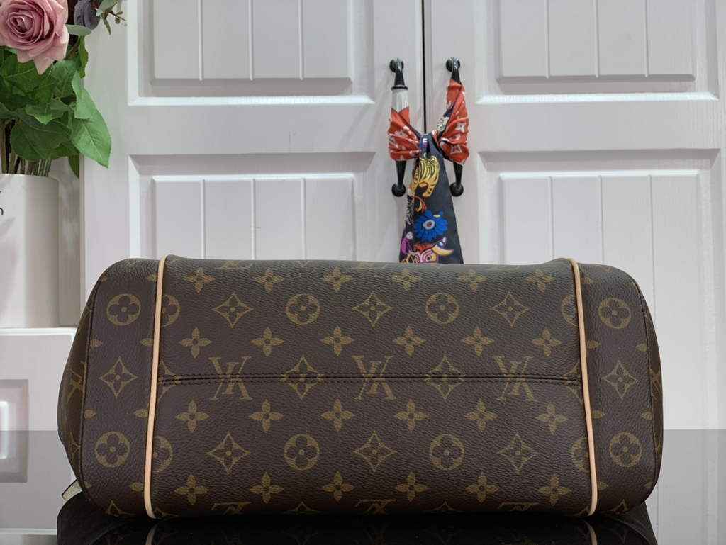 Louis Vuitton Totally MM Tote Bag M56689 Monogram Canvas - Default Title - View 4