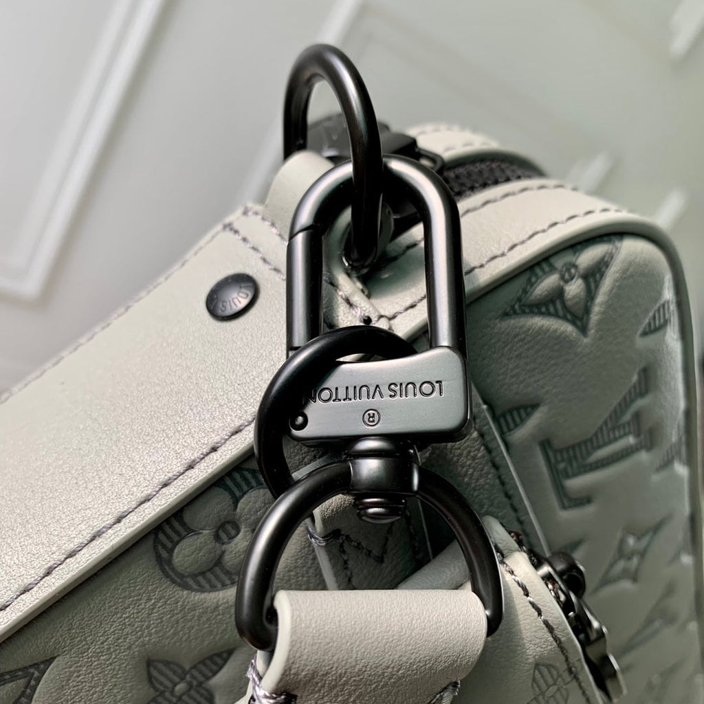 Louis Vuitton Trio Messenger M46603 Gray Calf leather - Default Title - View 5