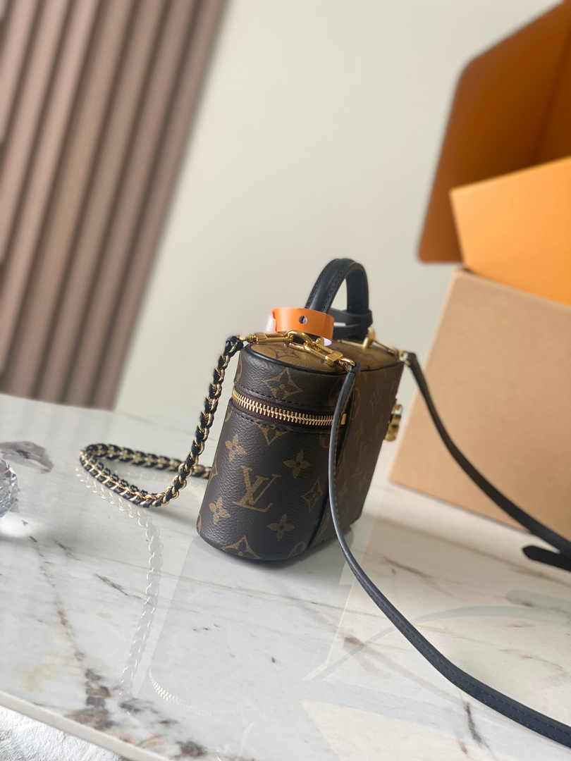 Louis Vuitton Vanity Chain Pouch M47125 Monogram canvas - Default Title - View 2