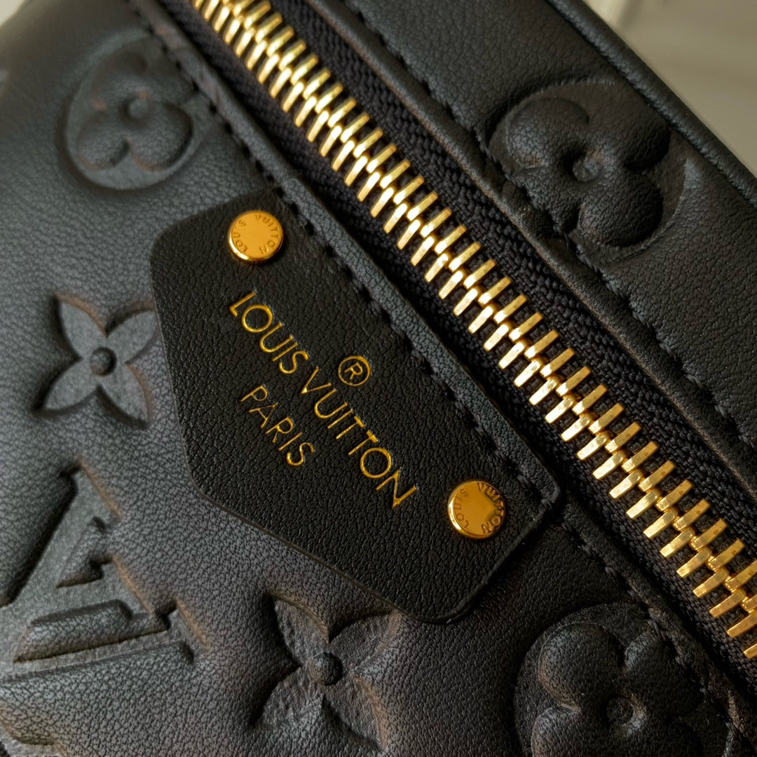 Louis Vuitton Vanity PM M25123 Black Puffy lambskin - Default Title - View 6