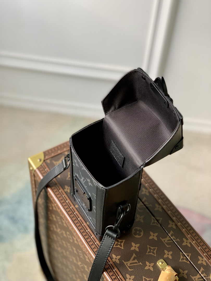 Louis Vuitton Vertical Trunk Wearable Wallet M82077 - Default Title - View 7