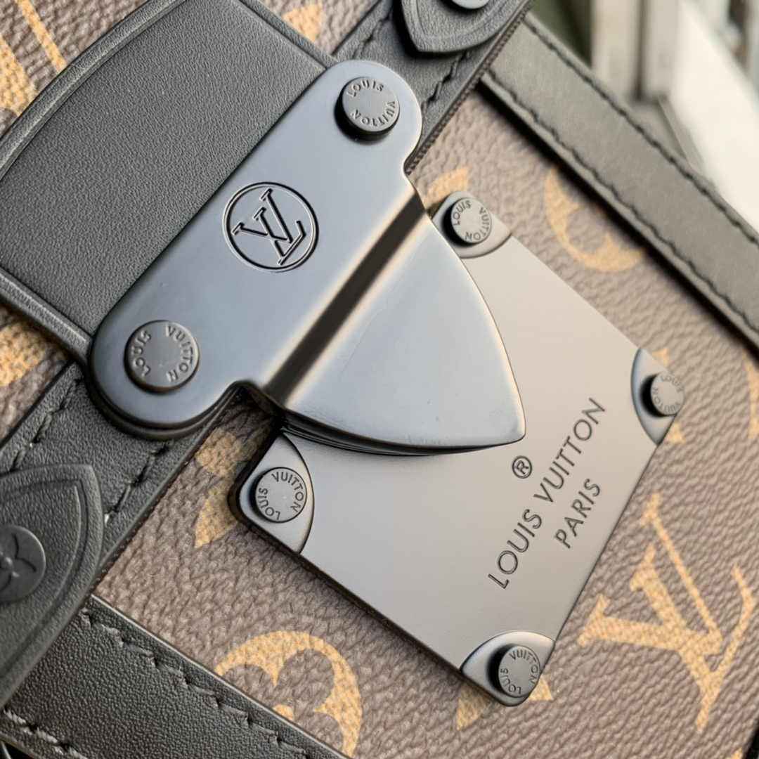 Louis Vuitton Vertical Trunk Wearable Wallet M82077 Monogram - Default Title - View 5