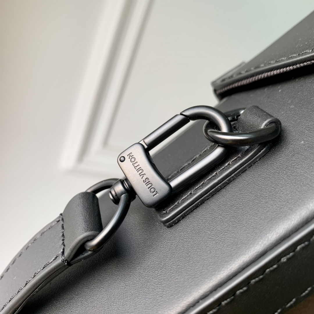 Louis Vuitton Vertical Trunk Wearable Wallet M82077 Monogram - Default Title - View 6