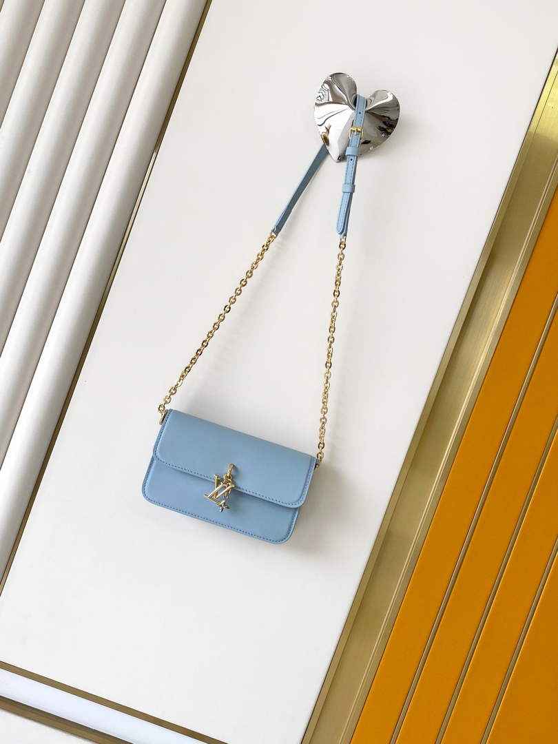Louis Vuitton Wallet On Chain LV Bloom M14547