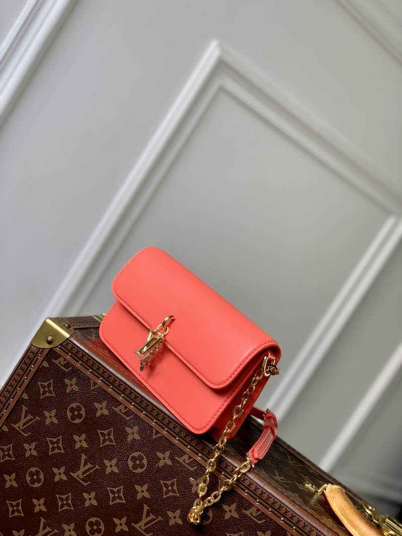 Louis Vuitton Wallet On Chain LV Bloom M14548