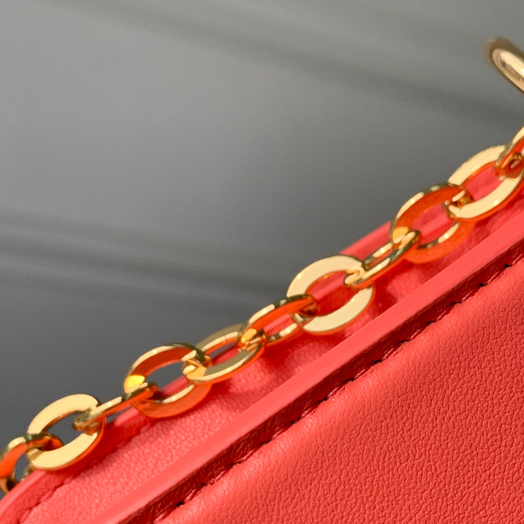 Louis Vuitton Wallet On Chain LV Bloom M14548