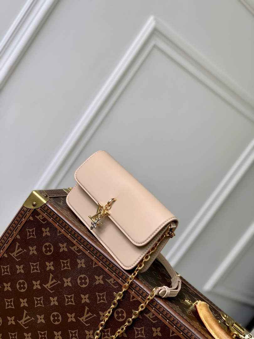 Louis Vuitton Wallet On Chain LV Bloom M14581