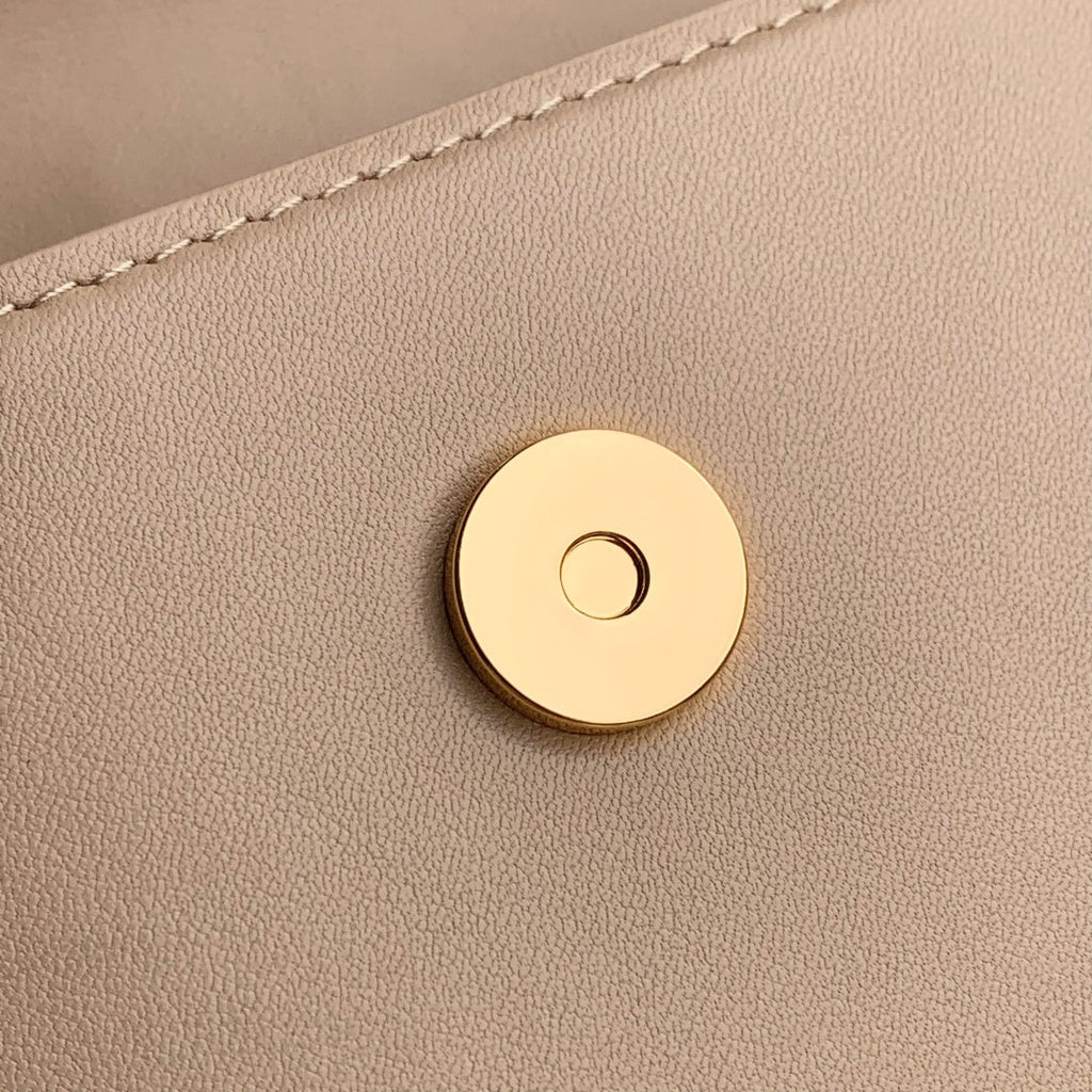 Louis Vuitton Wallet On Chain LV Bloom M14581