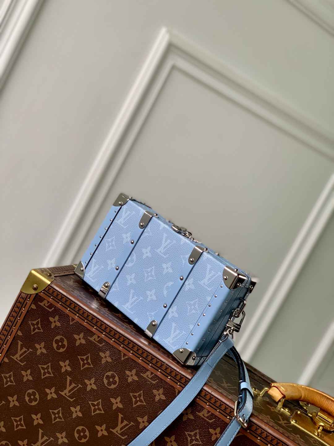 Louis Vuitton Wallet Trunk Taigarama M13562 Denim Blue
