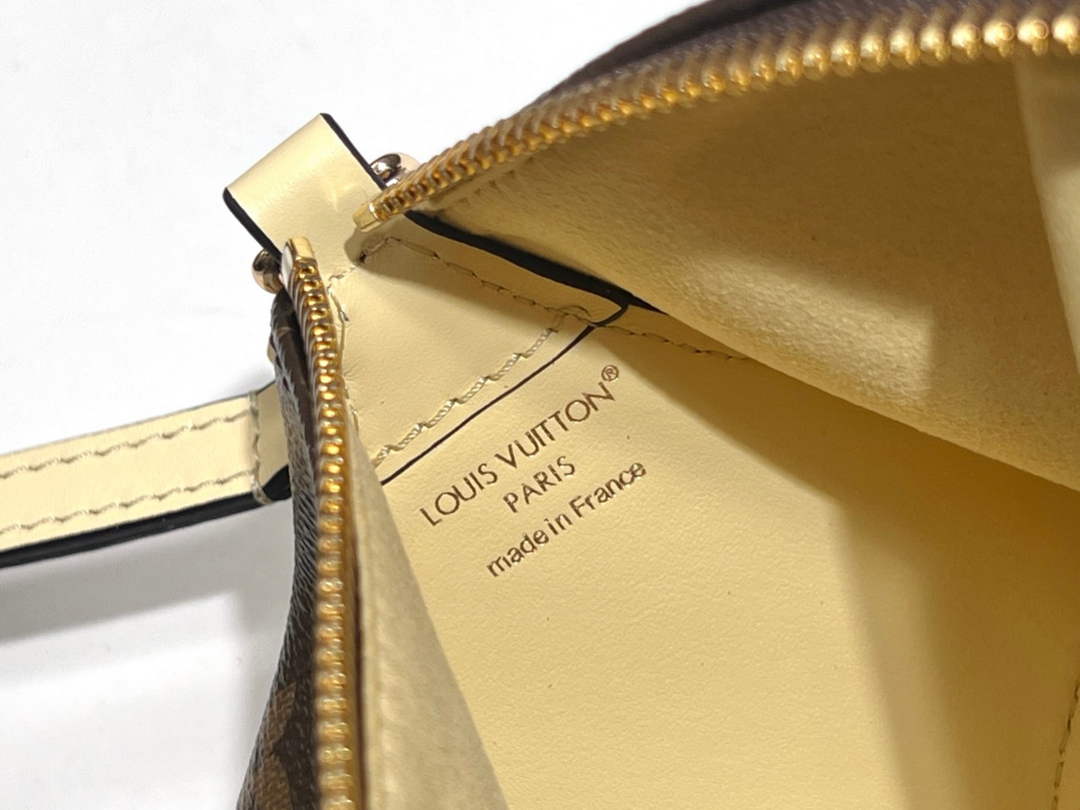LV Bloom Pouch Monogram Canvas Crossbody Bag - M11672