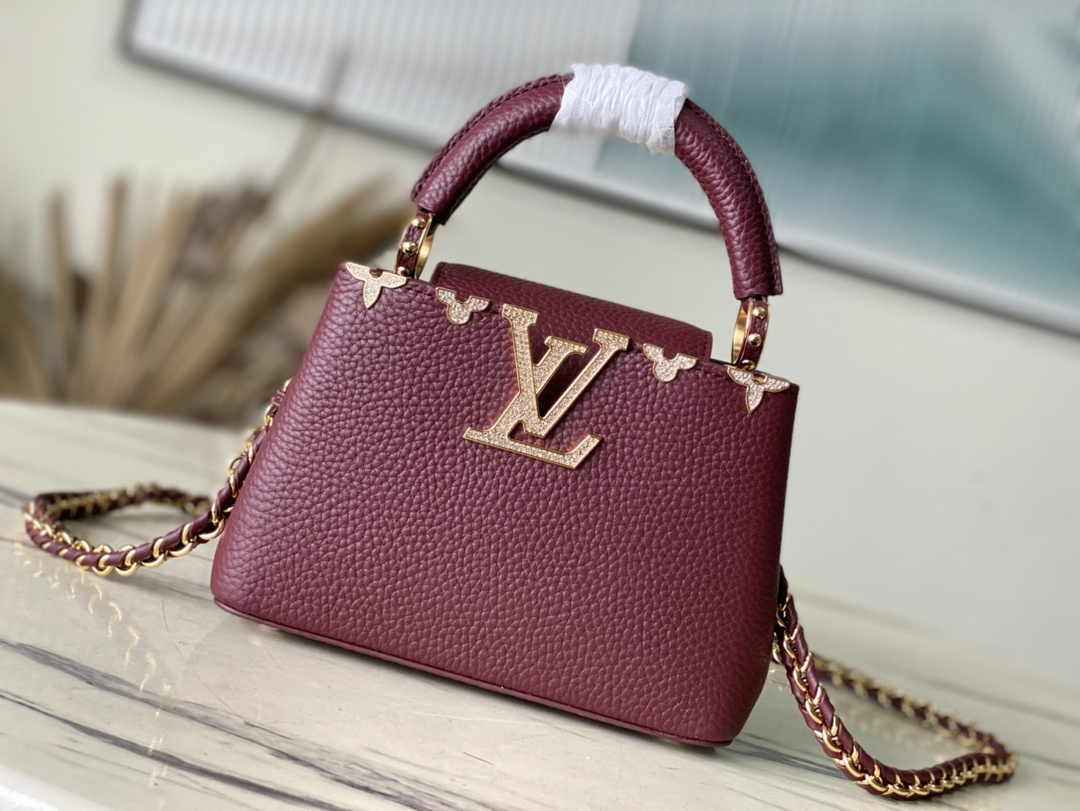 Louis Vuitton Capucines Mini M56669 Wine Red Taurillon leather