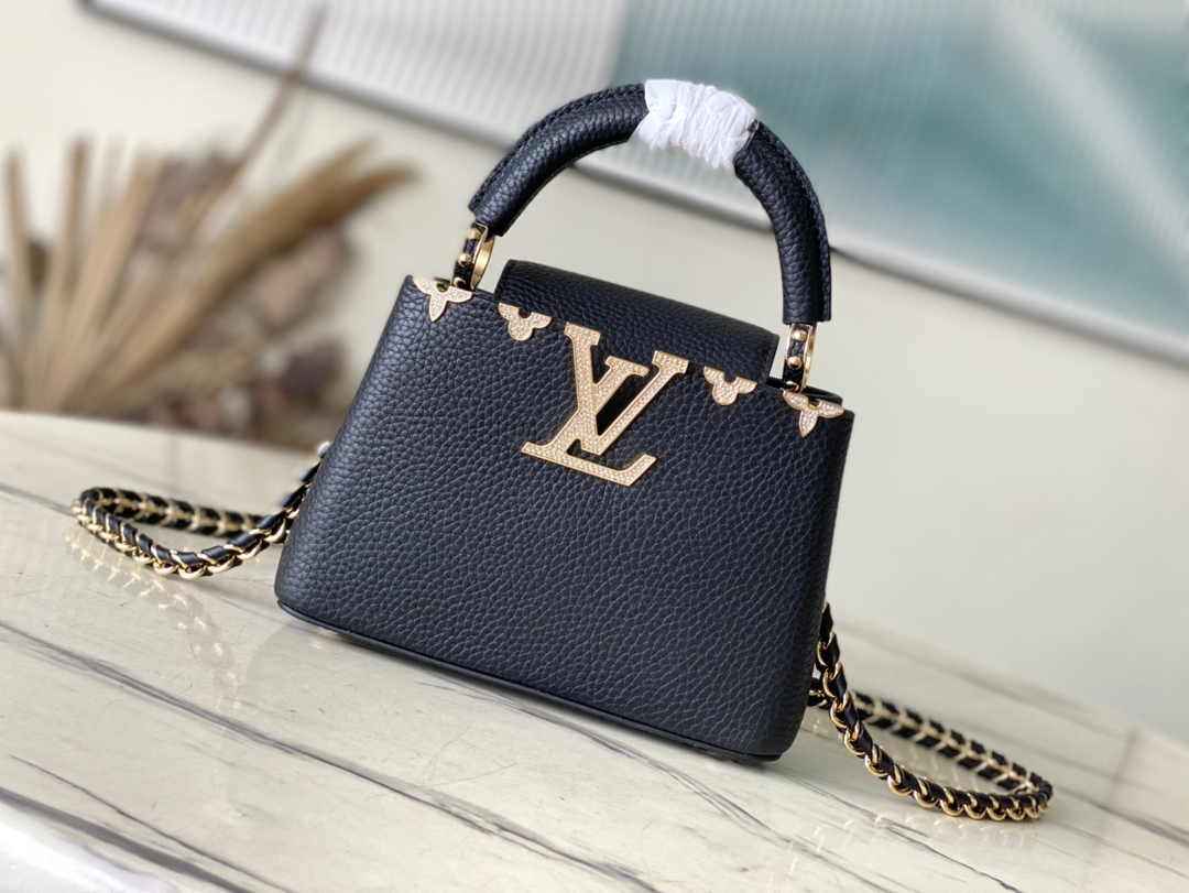 Louis Vuitton Capucines Mini M56669 Black Taurillon leather