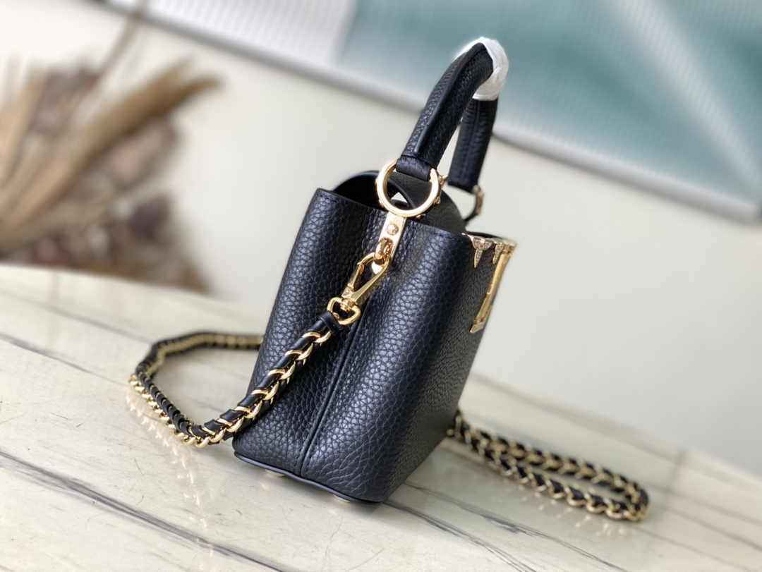 Louis Vuitton Capucines Mini M56669 Black Taurillon leather