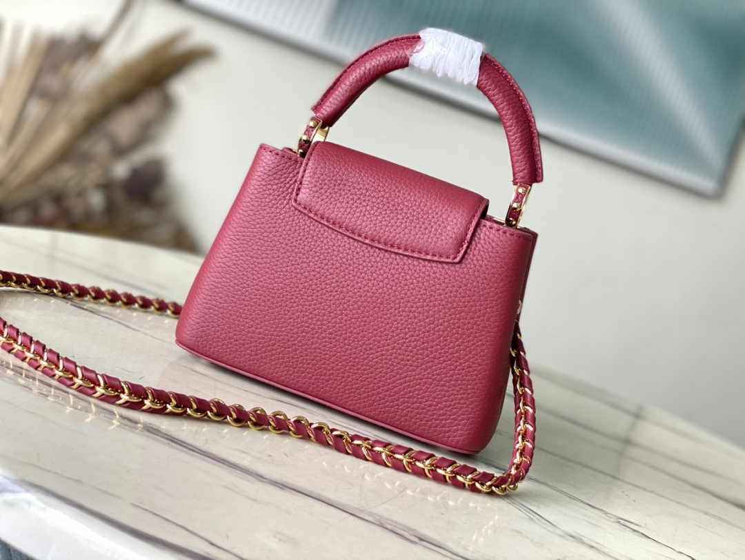 Louis Vuitton Capucines Mini M56669 Red Taurillon leather
