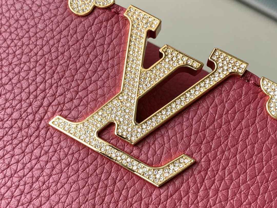 Louis Vuitton Capucines Mini M56669 Red Taurillon leather