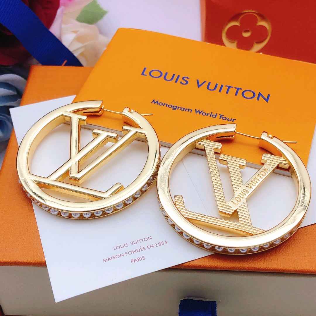 Louis Vuitton LV Earrings M00950