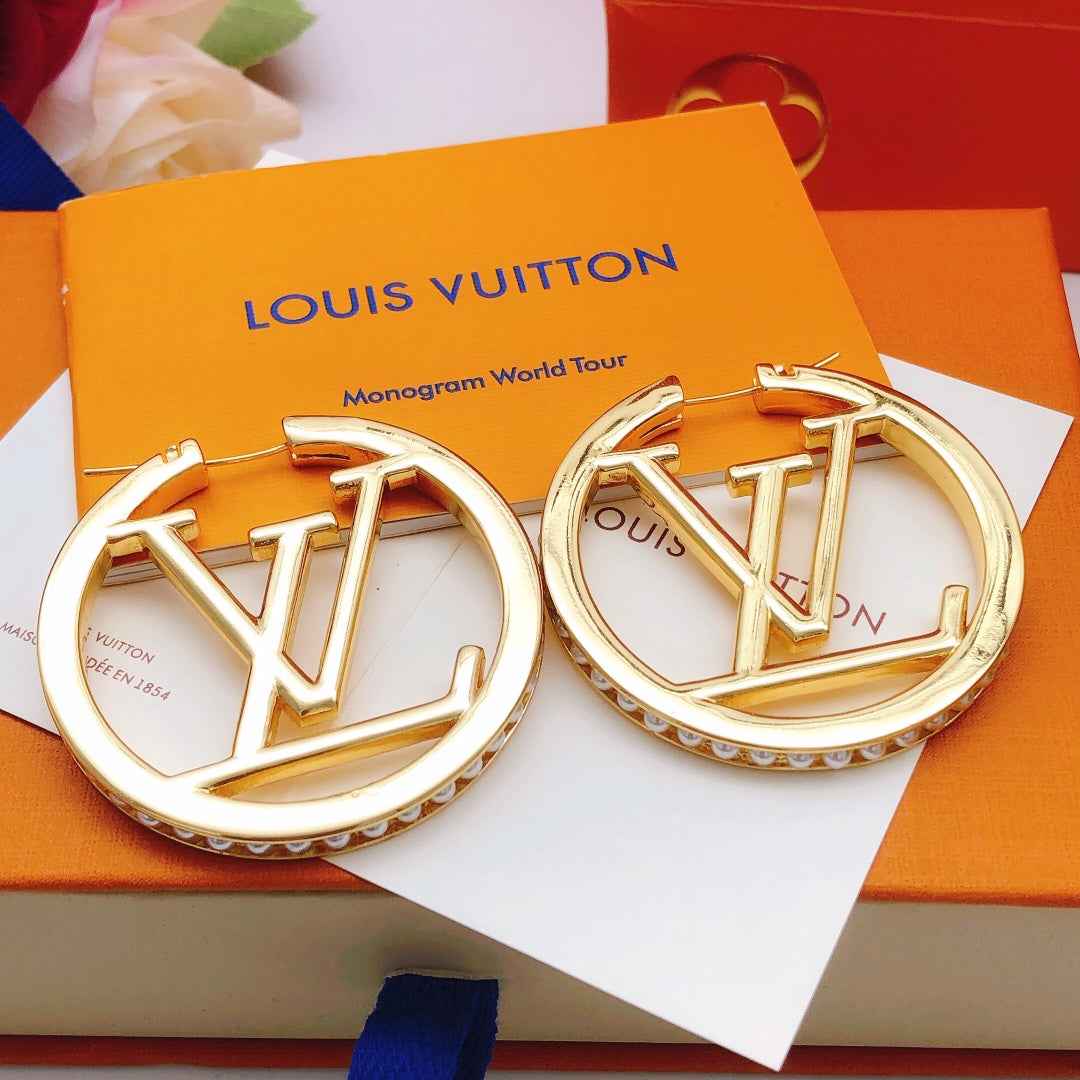 Louis Vuitton LV Earrings M00950