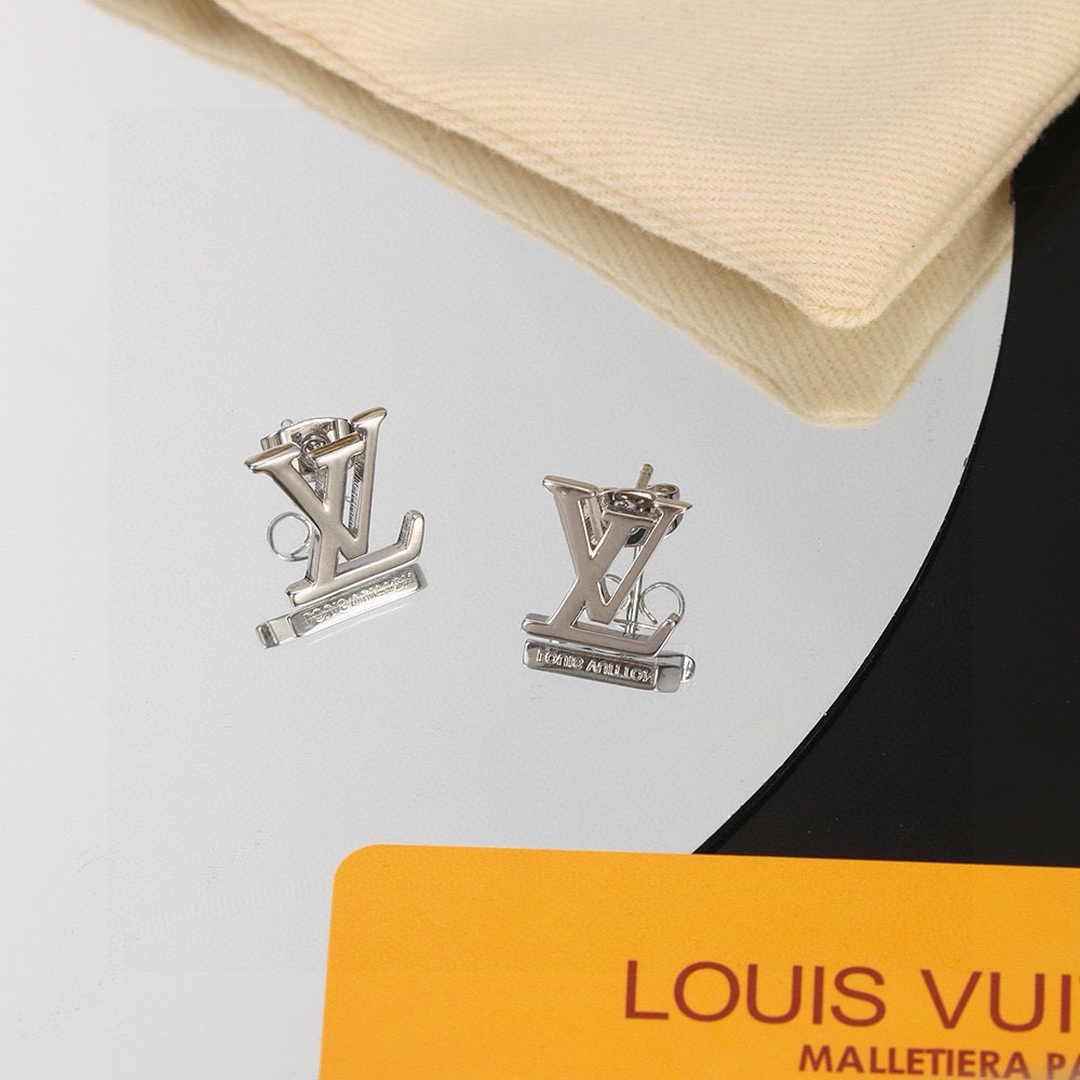 Louis Vuitton LV Earrings M00972