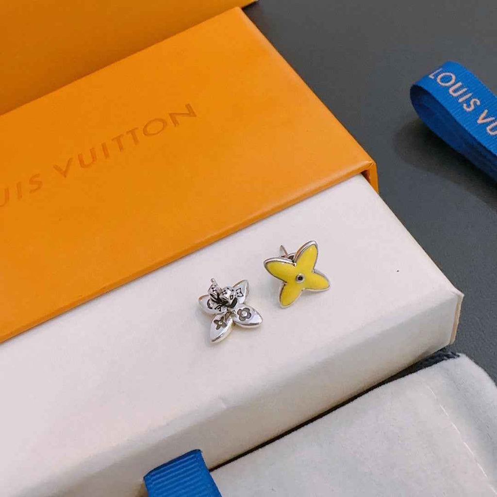 Louis Vuitton LV Earrings M00974