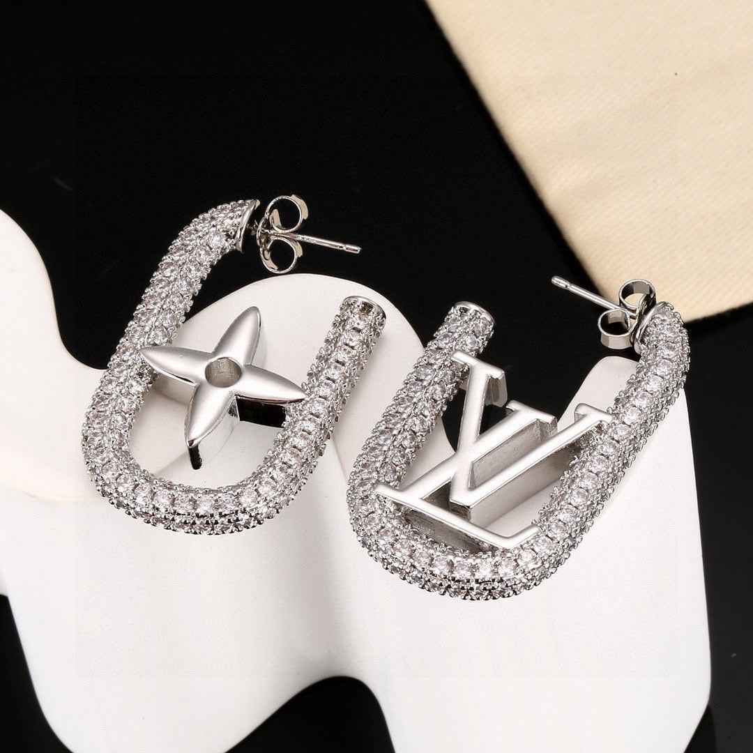 Louis Vuitton LV Earrings M00977